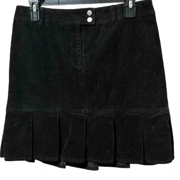 Ann Taylor Loft Black Corduroy Pleated Skirt – Size 6 - Picture 3 of 7